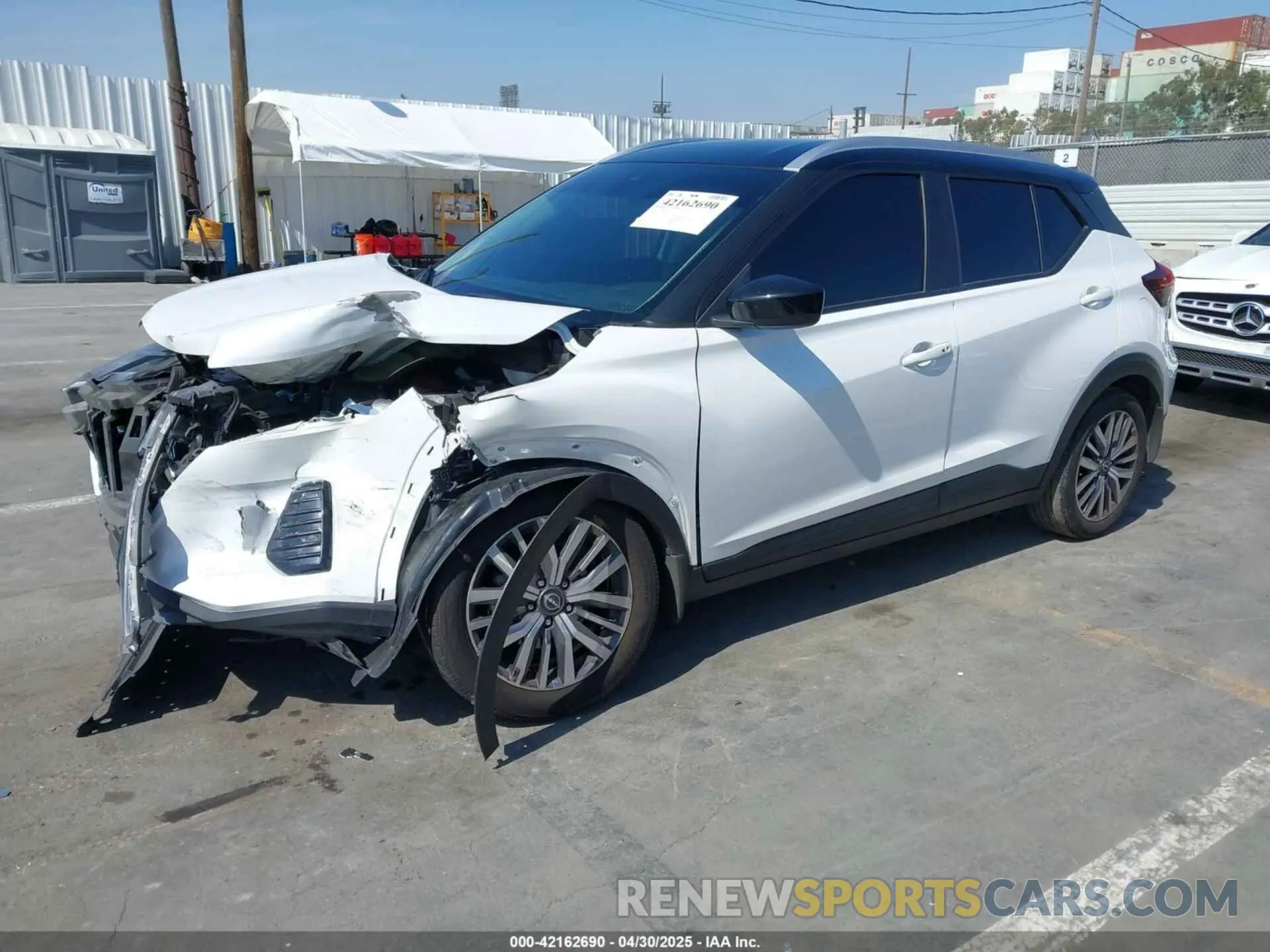 2 Photograph of a damaged car 3N1CP5CV7PL529507 NISSAN KICKS 2023