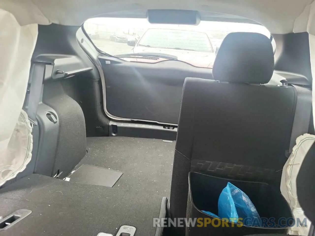 10 Photograph of a damaged car 3N1CP5CV8PL501814 NISSAN KICKS 2023