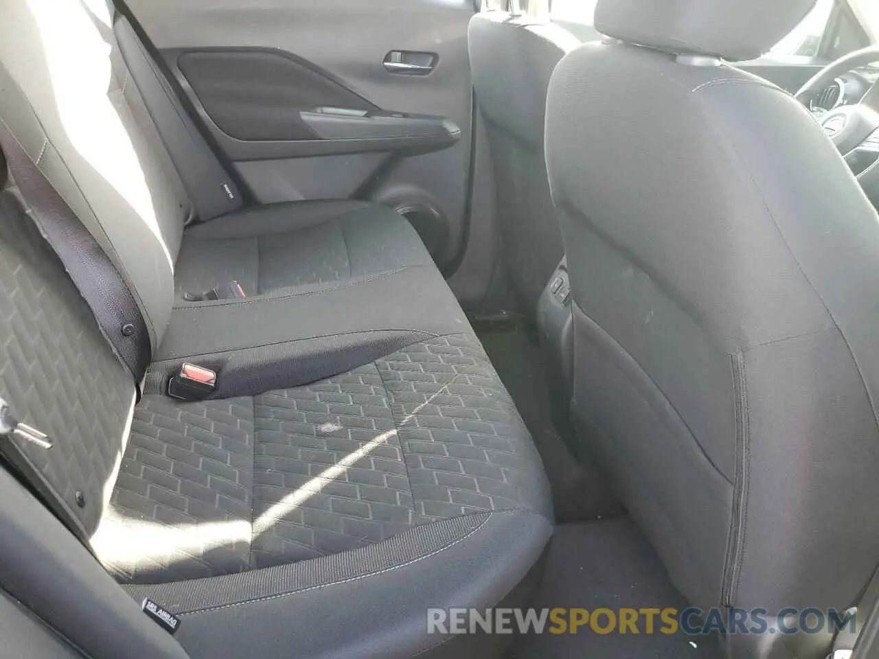 10 Photograph of a damaged car 3N1CP5CV8PL543769 NISSAN KICKS 2023