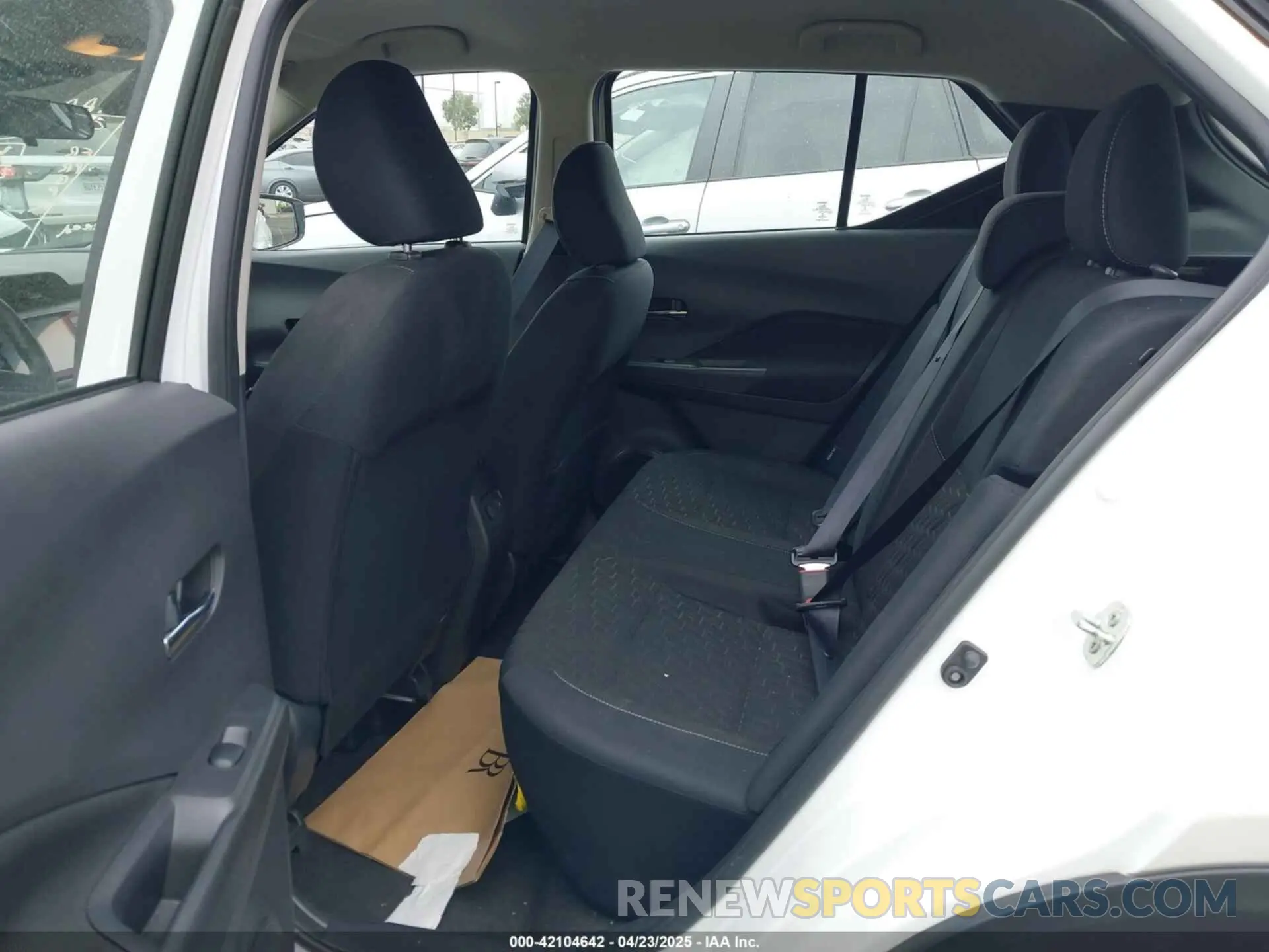 8 Photograph of a damaged car 3N1CP5CV9PL483632 NISSAN KICKS 2023