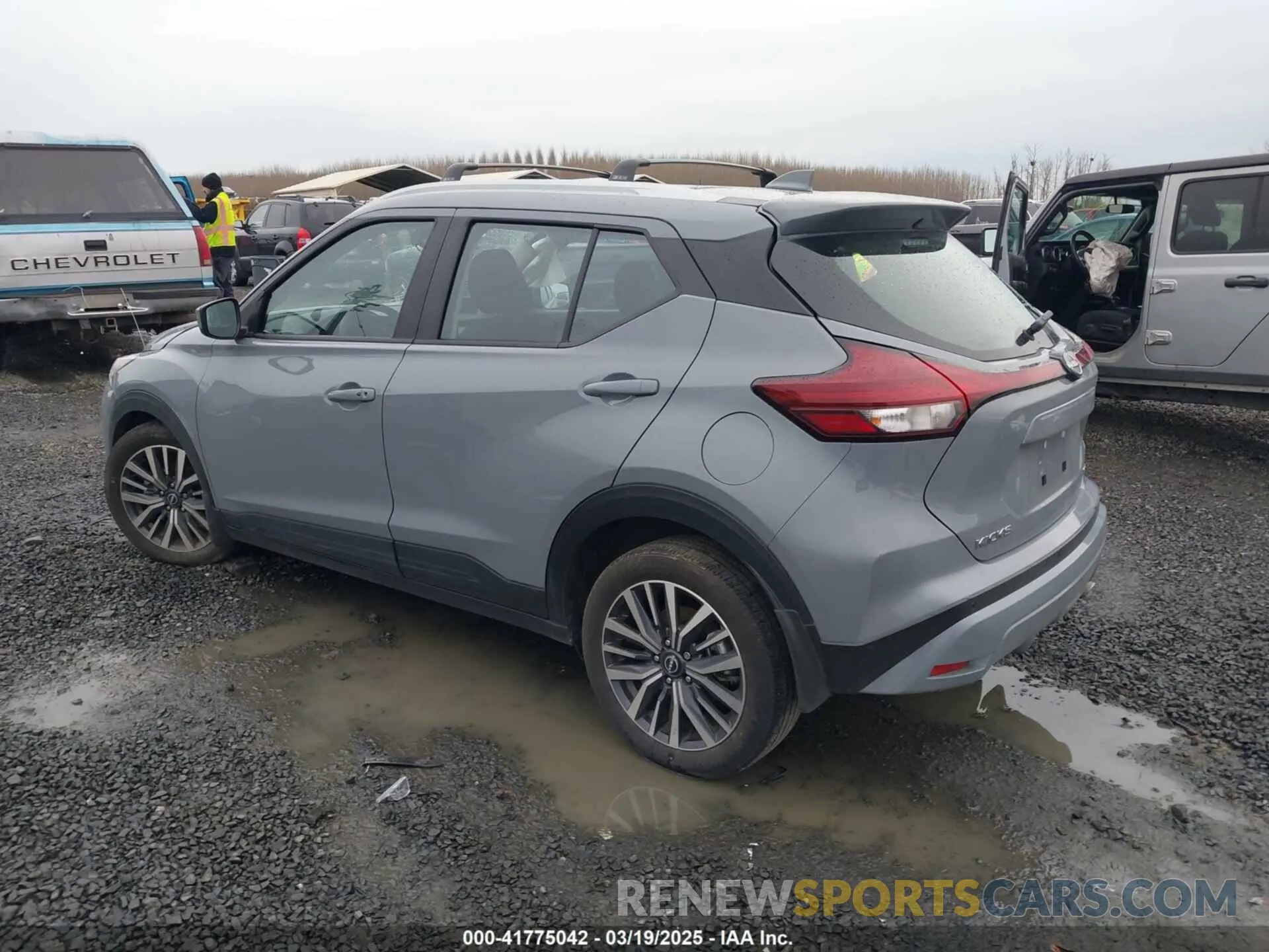 3 Photograph of a damaged car 3N1CP5CVXPL473708 NISSAN KICKS 2023
