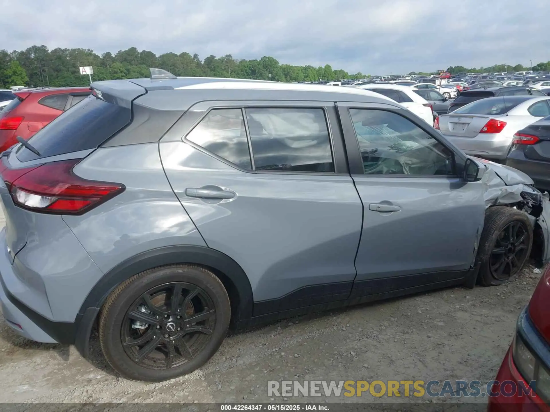 13 Photograph of a damaged car 3N1CP5CVXPL552957 NISSAN KICKS 2023