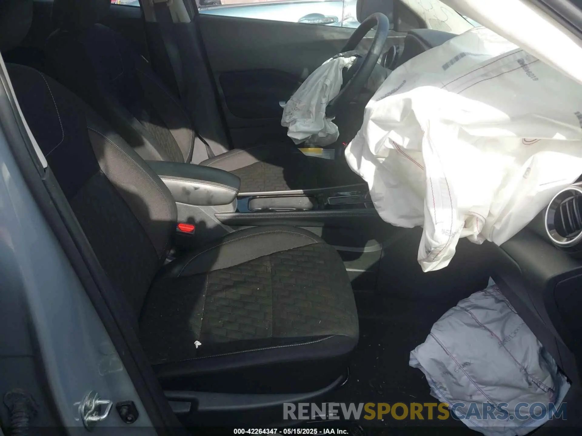 5 Photograph of a damaged car 3N1CP5CVXPL552957 NISSAN KICKS 2023