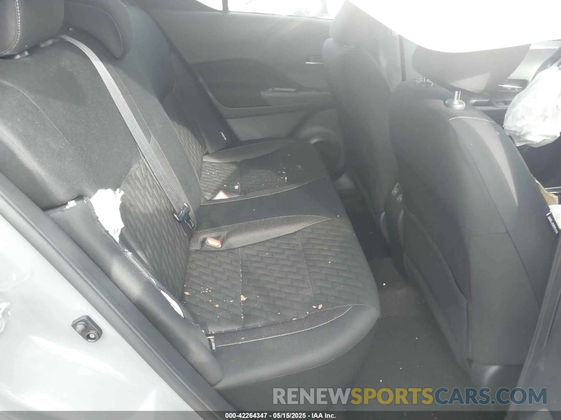 8 Photograph of a damaged car 3N1CP5CVXPL552957 NISSAN KICKS 2023