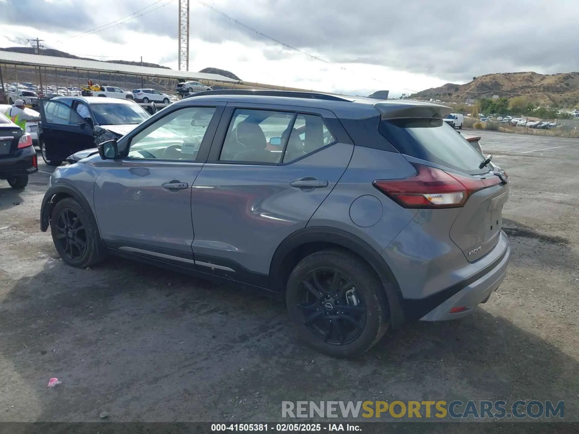 3 Photograph of a damaged car 3N1CP5DV0PL487079 NISSAN KICKS 2023