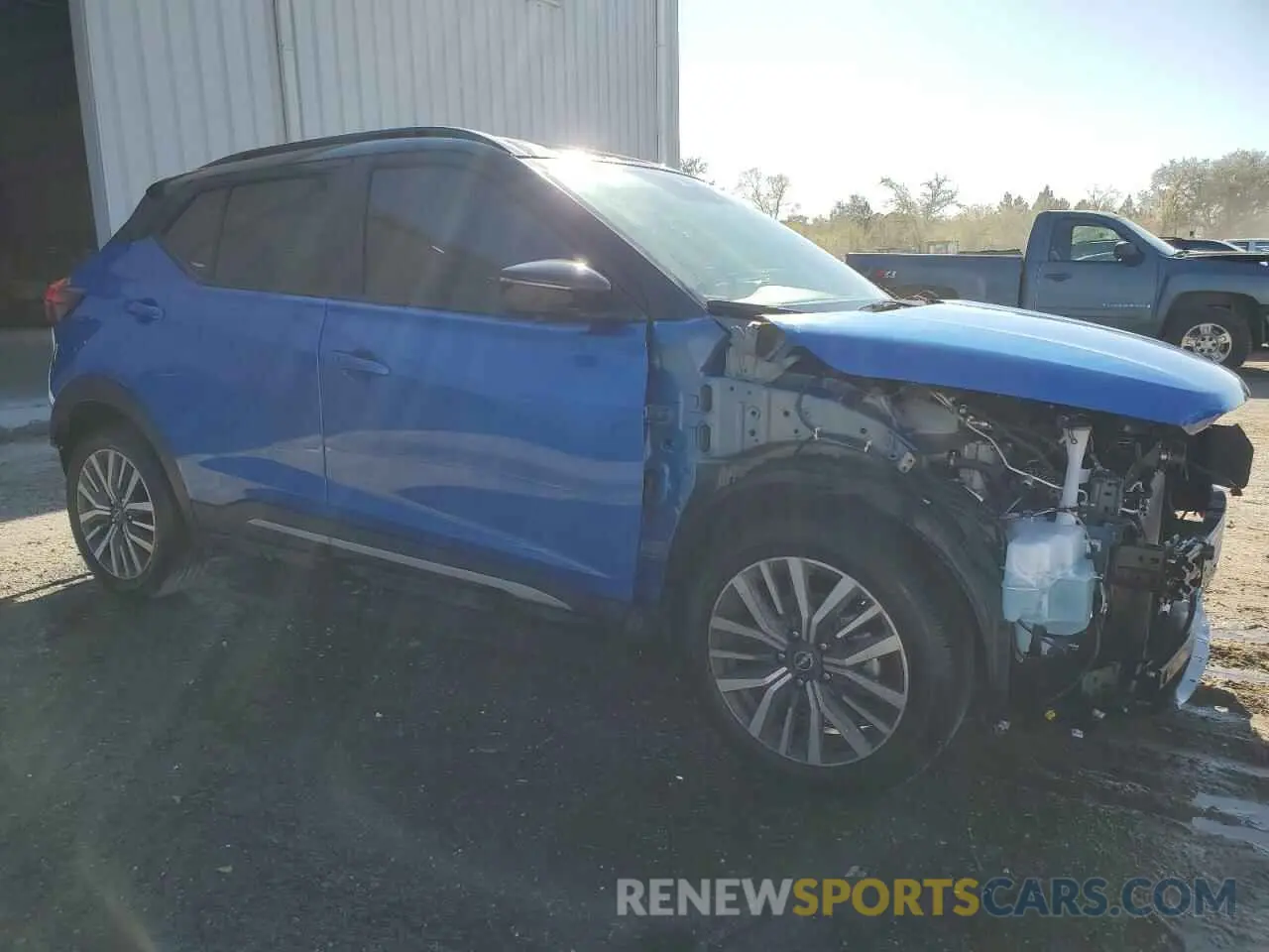 4 Photograph of a damaged car 3N1CP5DV0PL522865 NISSAN KICKS 2023