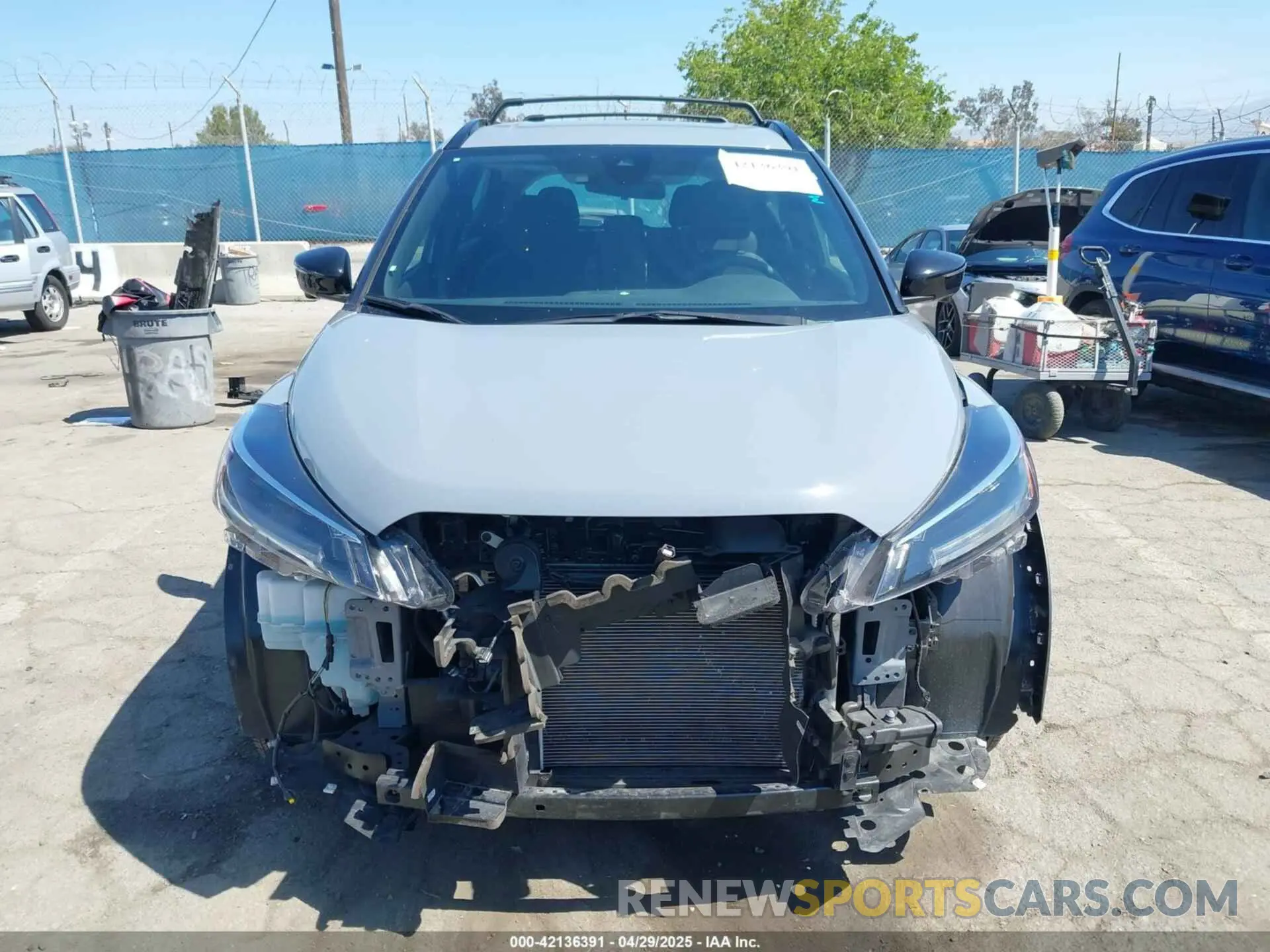 13 Photograph of a damaged car 3N1CP5DV0PL553257 NISSAN KICKS 2023