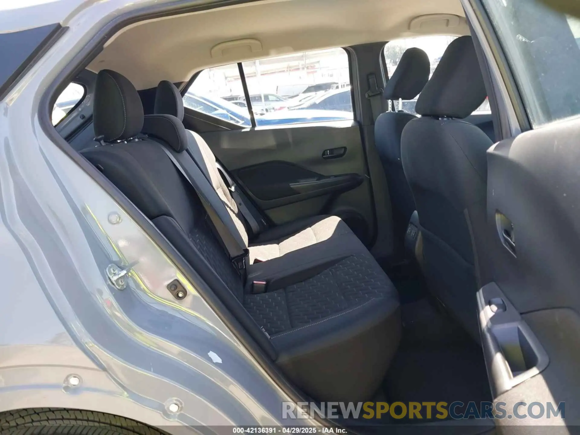 8 Photograph of a damaged car 3N1CP5DV0PL553257 NISSAN KICKS 2023