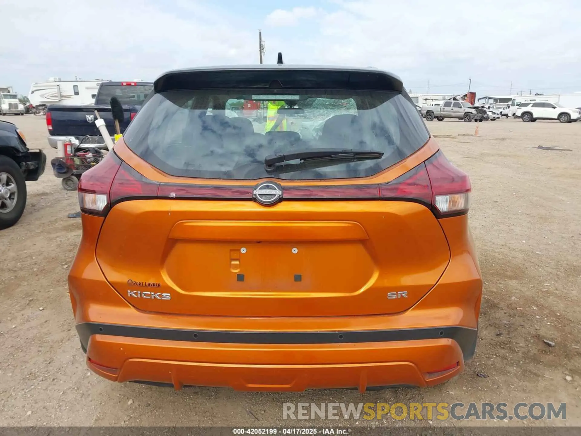 15 Photograph of a damaged car 3N1CP5DV1PL502110 NISSAN KICKS 2023