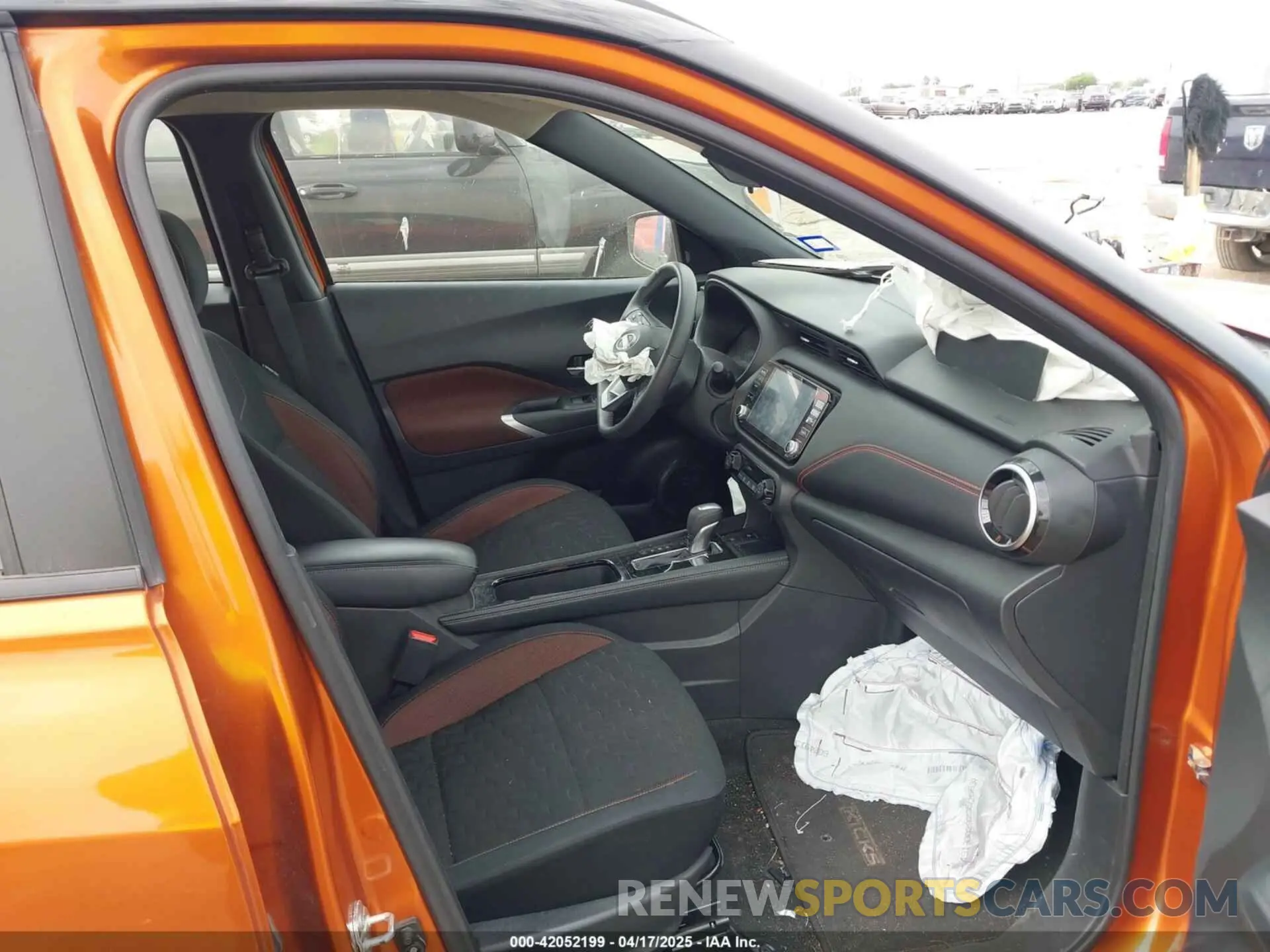 5 Photograph of a damaged car 3N1CP5DV1PL502110 NISSAN KICKS 2023
