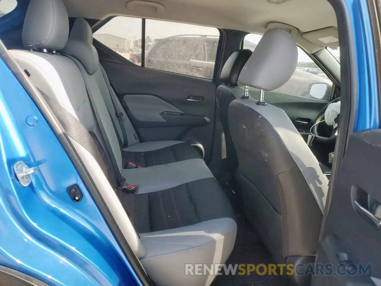 11 Photograph of a damaged car 3N1CP5DV1PL504441 NISSAN KICKS 2023