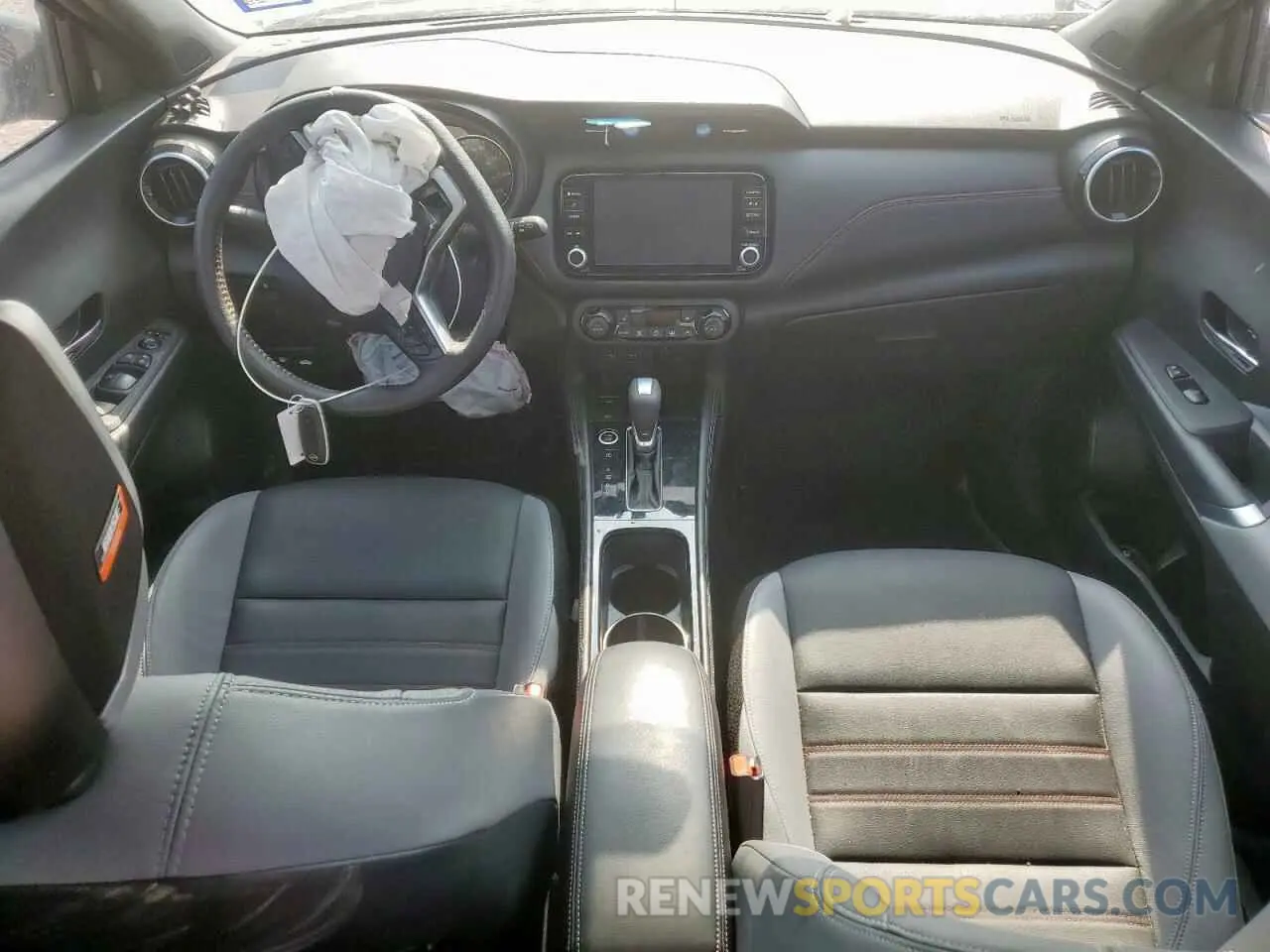 8 Photograph of a damaged car 3N1CP5DV1PL504441 NISSAN KICKS 2023