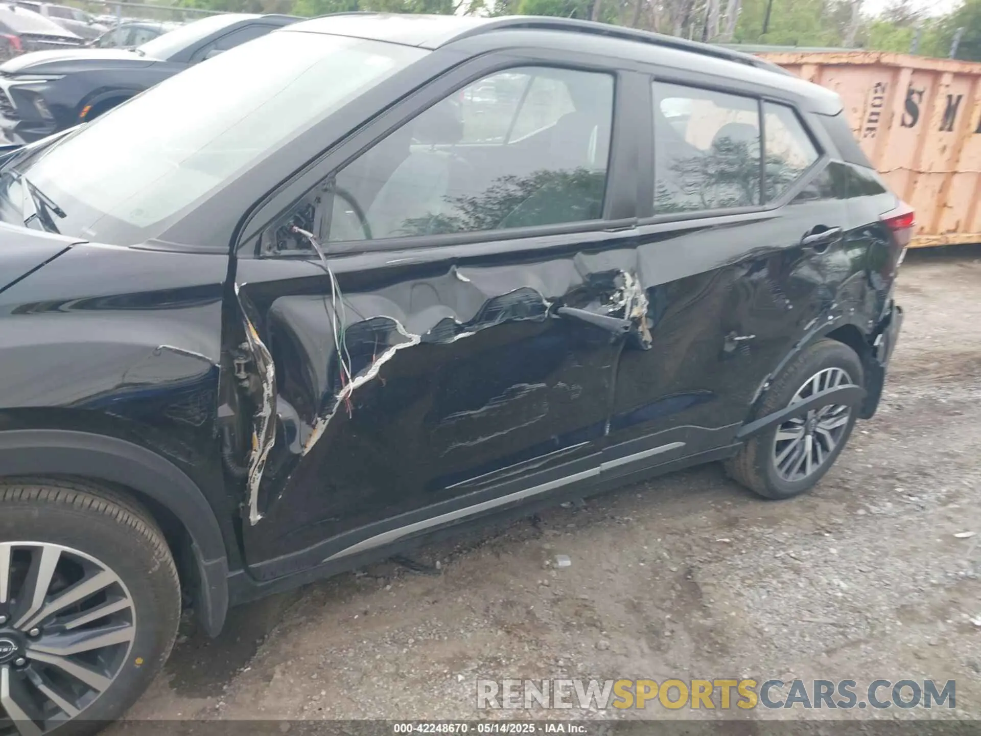 6 Photograph of a damaged car 3N1CP5DV1PL513317 NISSAN KICKS 2023