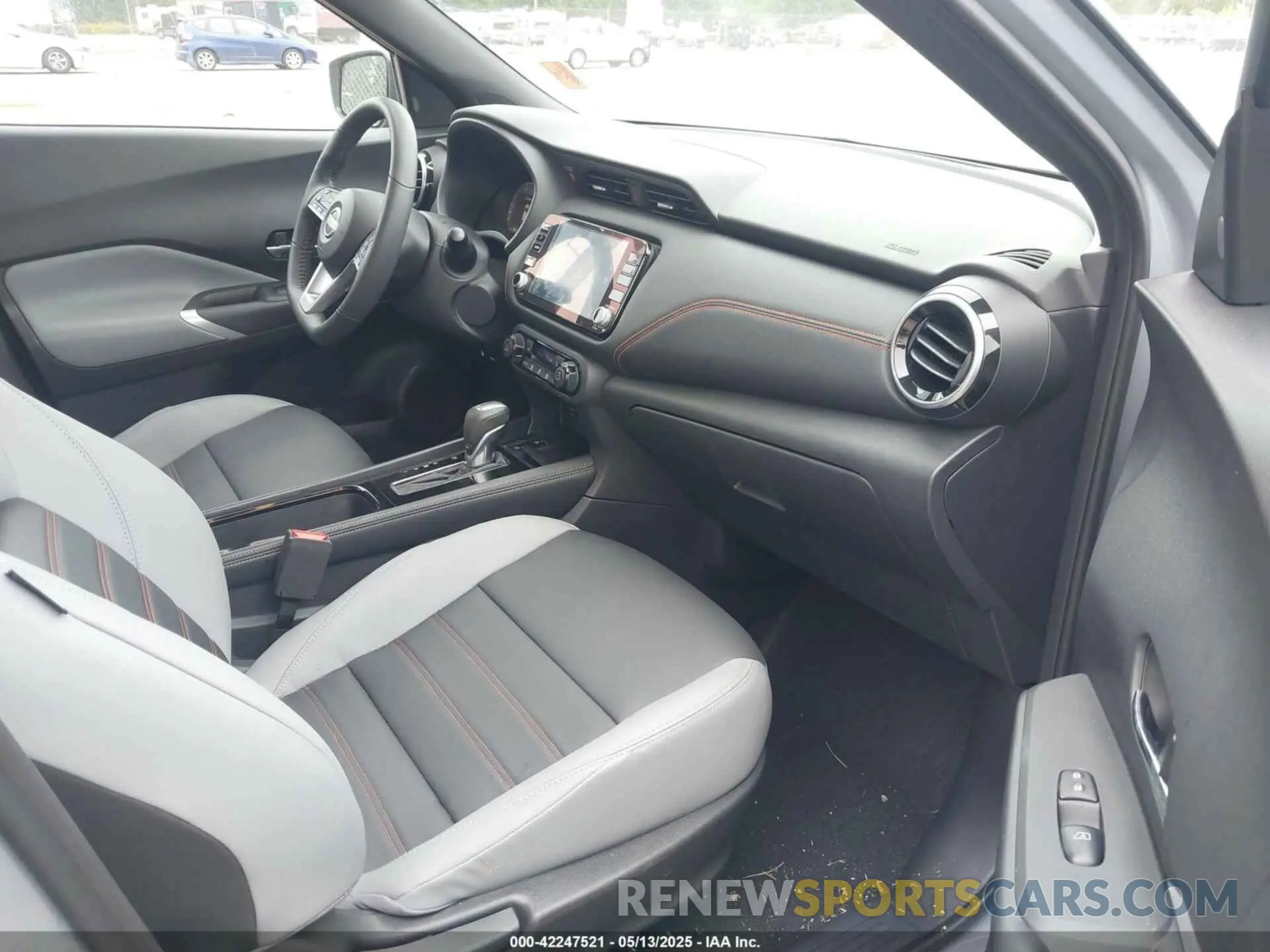 5 Photograph of a damaged car 3N1CP5DV1PL571959 NISSAN KICKS 2023