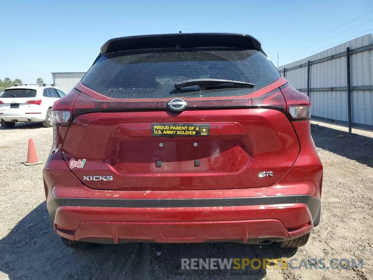 6 Photograph of a damaged car 3N1CP5DV2PL494843 NISSAN KICKS 2023