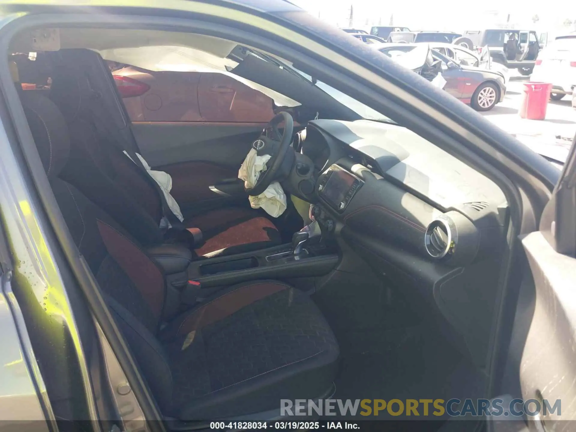 5 Photograph of a damaged car 3N1CP5DV3PL489120 NISSAN KICKS 2023
