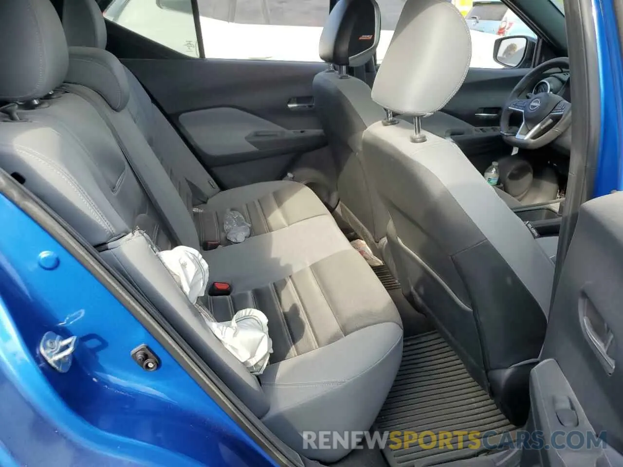 10 Photograph of a damaged car 3N1CP5DV3PL520284 NISSAN KICKS 2023