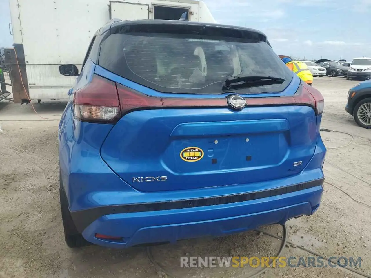 6 Photograph of a damaged car 3N1CP5DV3PL520284 NISSAN KICKS 2023