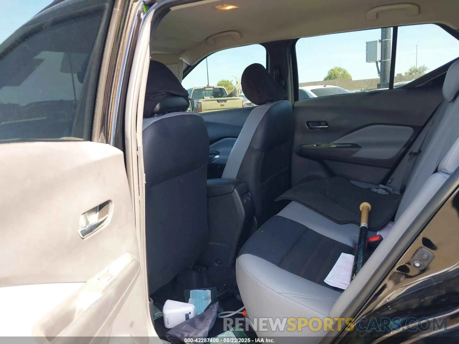 8 Photograph of a damaged car 3N1CP5DV3PL554418 NISSAN KICKS 2023