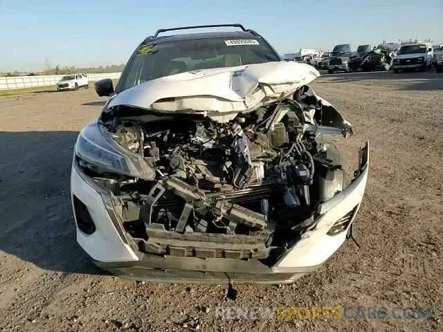 11 Photograph of a damaged car 3N1CP5DV4PL522755 NISSAN KICKS 2023