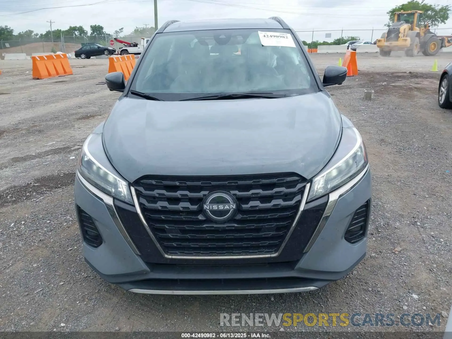 13 Photograph of a damaged car 3N1CP5DV4PL544061 NISSAN KICKS 2023