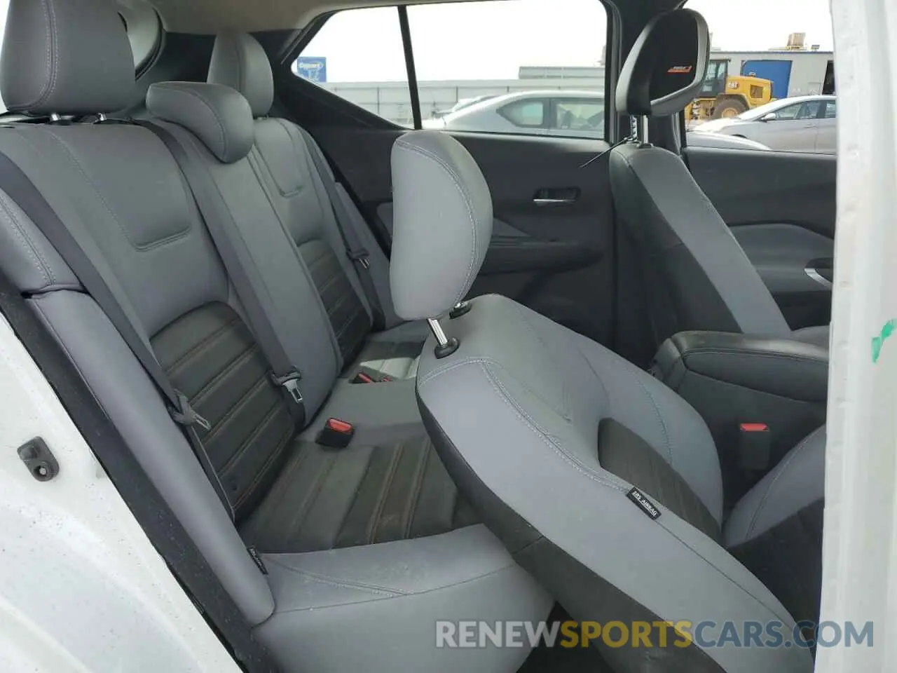 10 Photograph of a damaged car 3N1CP5DV5PL519427 NISSAN KICKS 2023