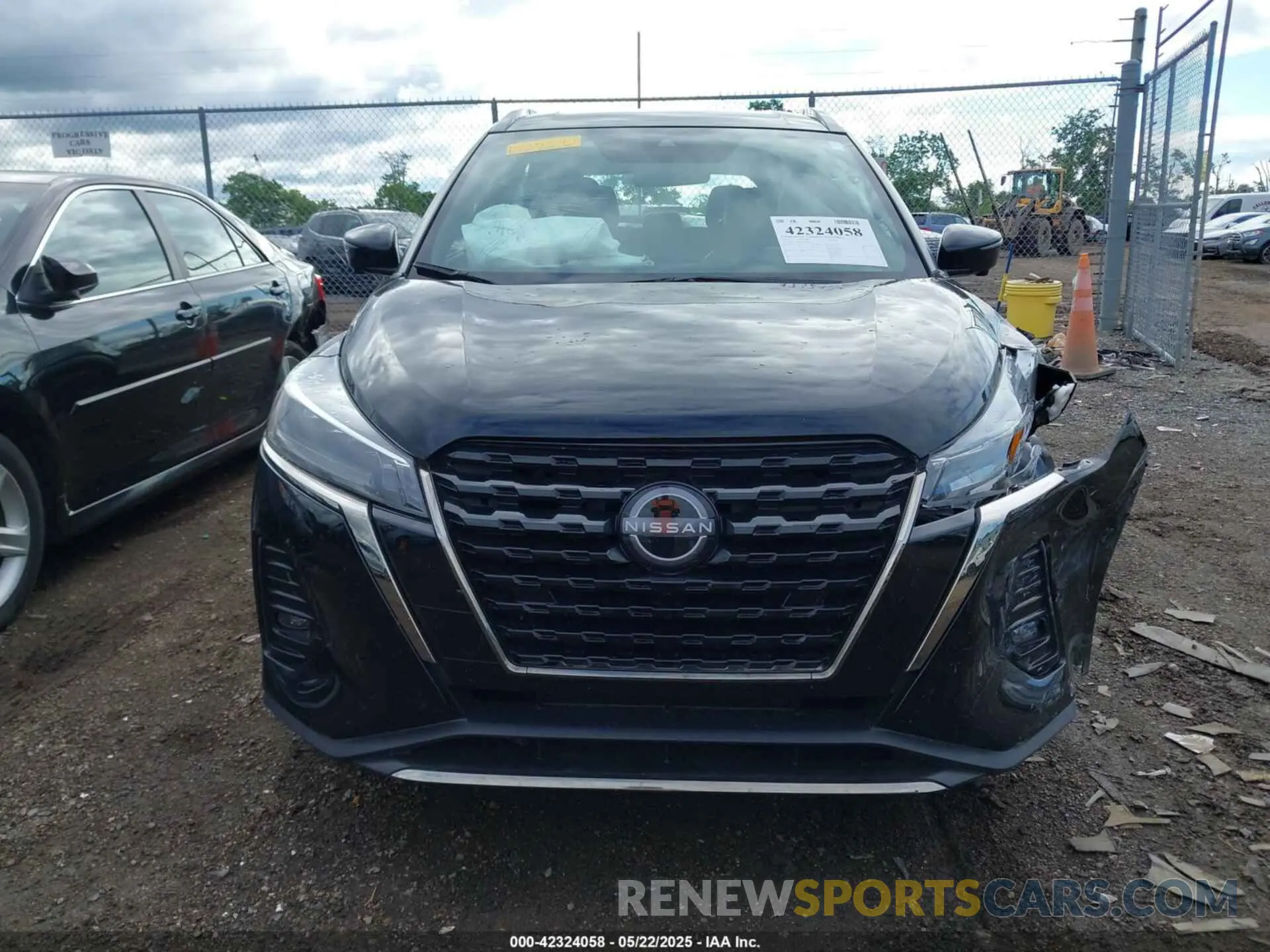 11 Photograph of a damaged car 3N1CP5DV7PL535547 NISSAN KICKS 2023