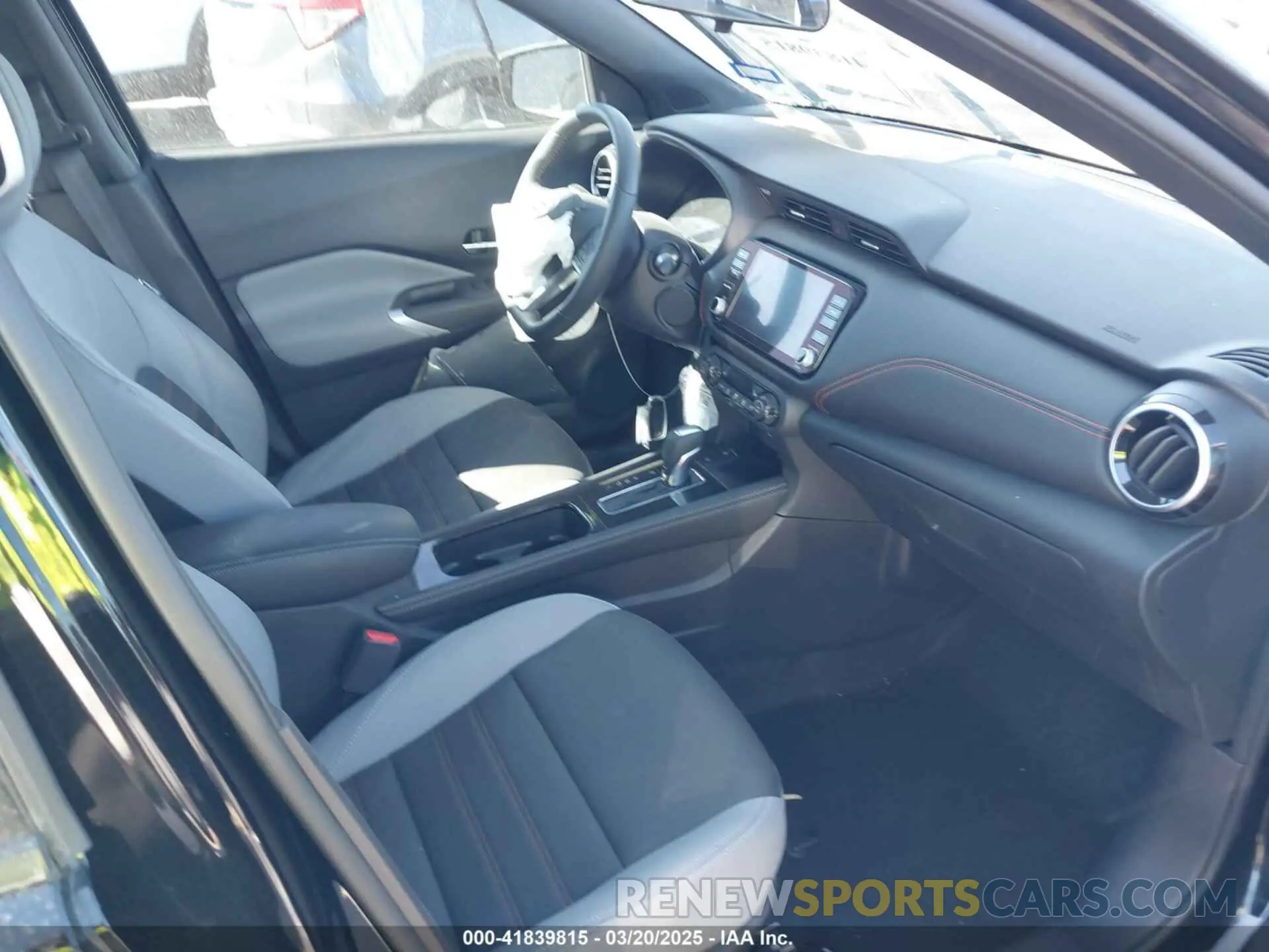 5 Photograph of a damaged car 3N1CP5DV7PL553062 NISSAN KICKS 2023