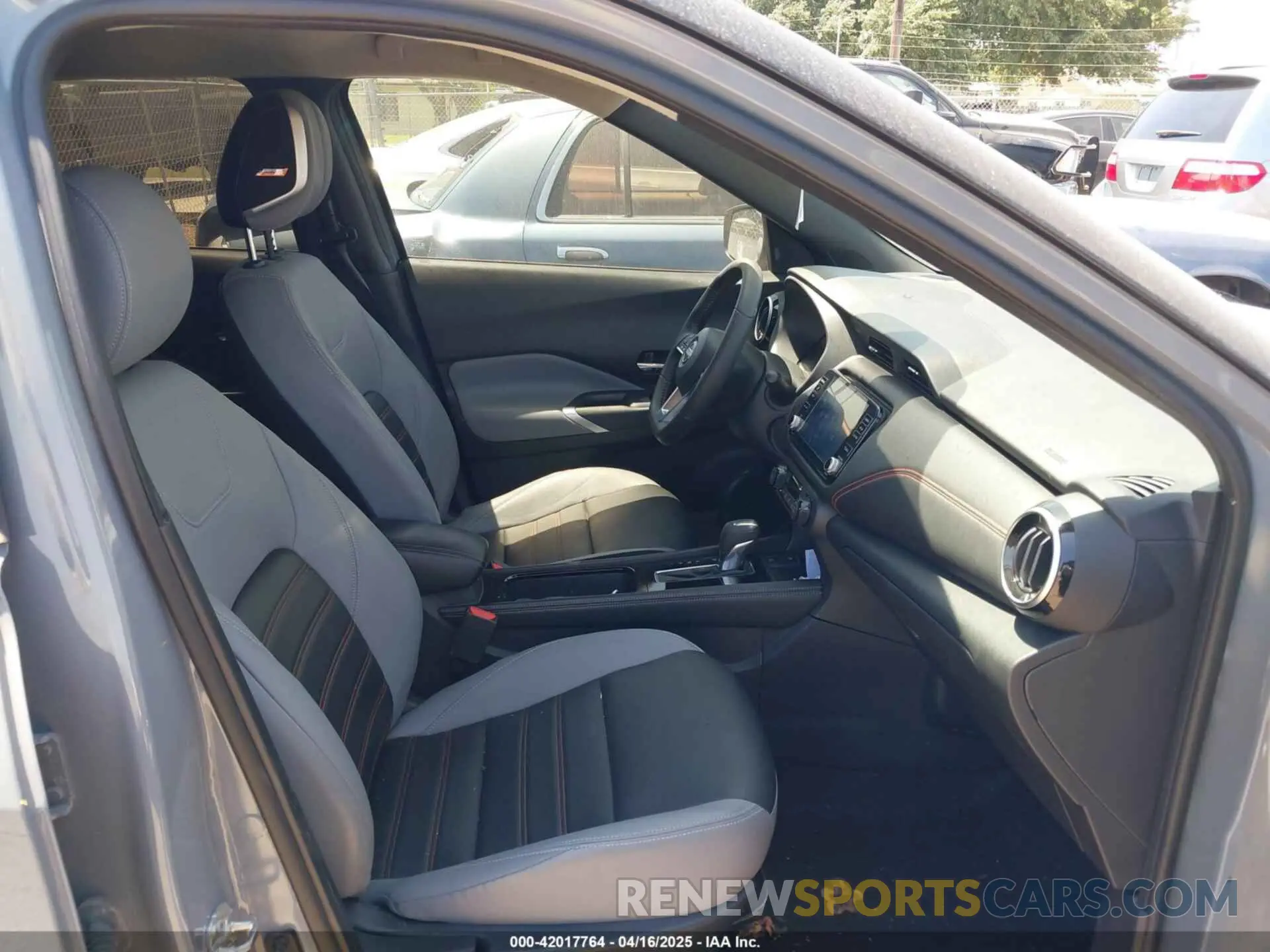 5 Photograph of a damaged car 3N1CP5DV8PL479926 NISSAN KICKS 2023