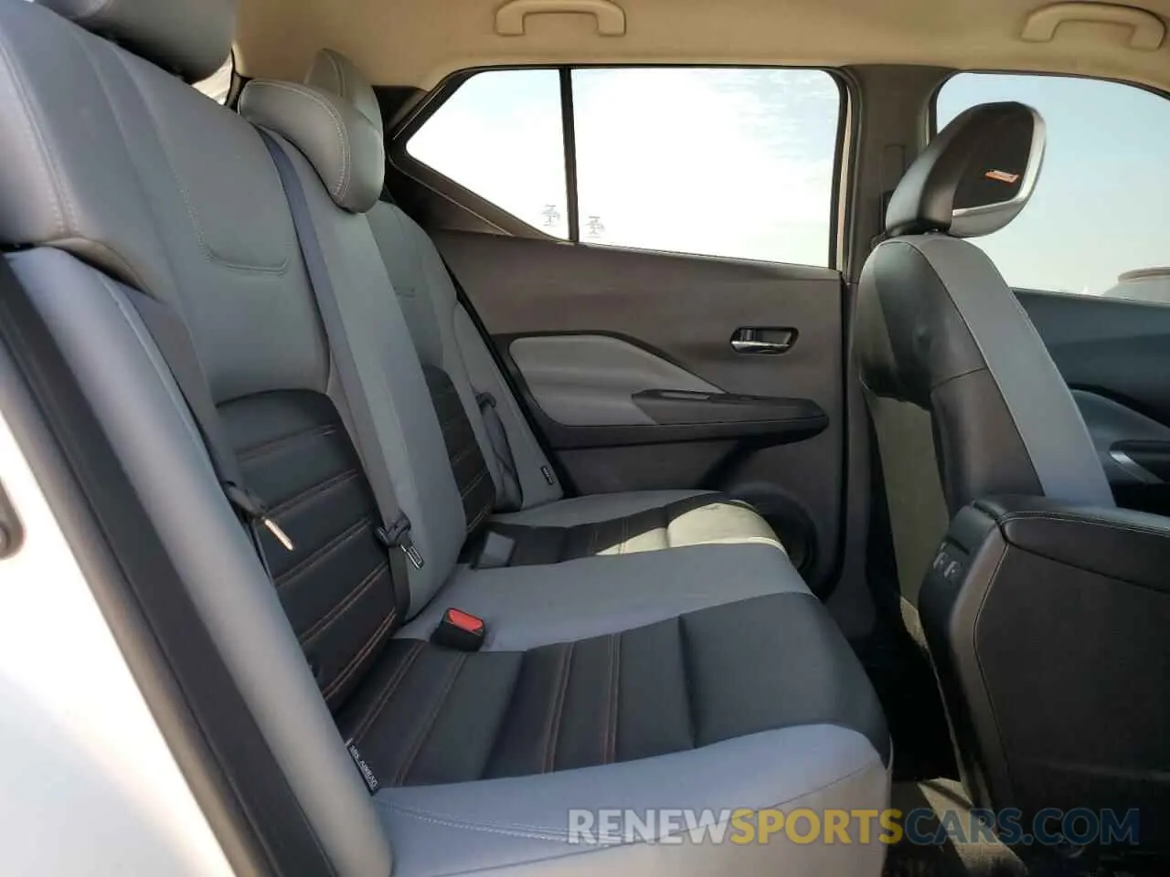 11 Photograph of a damaged car 3N1CP5DV8PL492692 NISSAN KICKS 2023