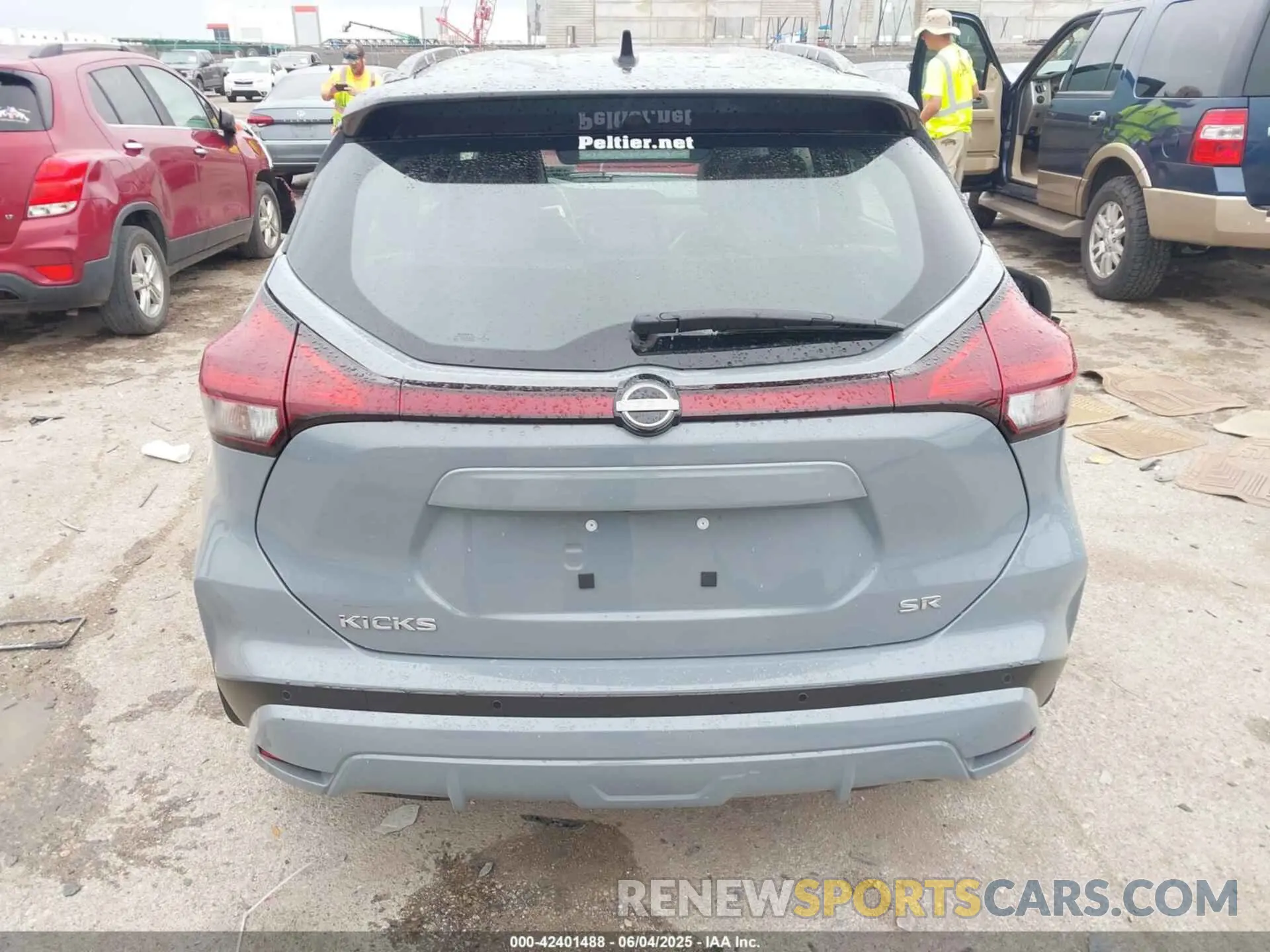 16 Photograph of a damaged car 3N1CP5DV8PL494023 NISSAN KICKS 2023