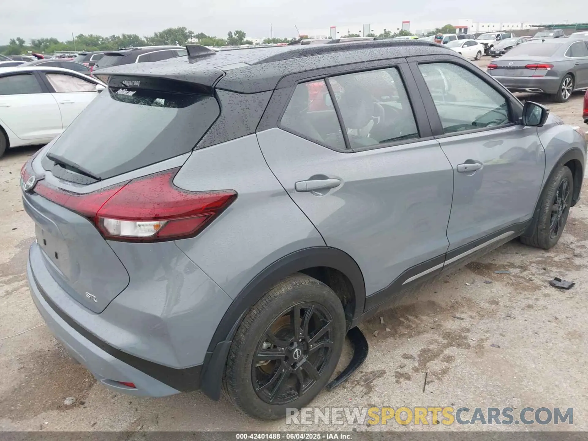 4 Photograph of a damaged car 3N1CP5DV8PL494023 NISSAN KICKS 2023