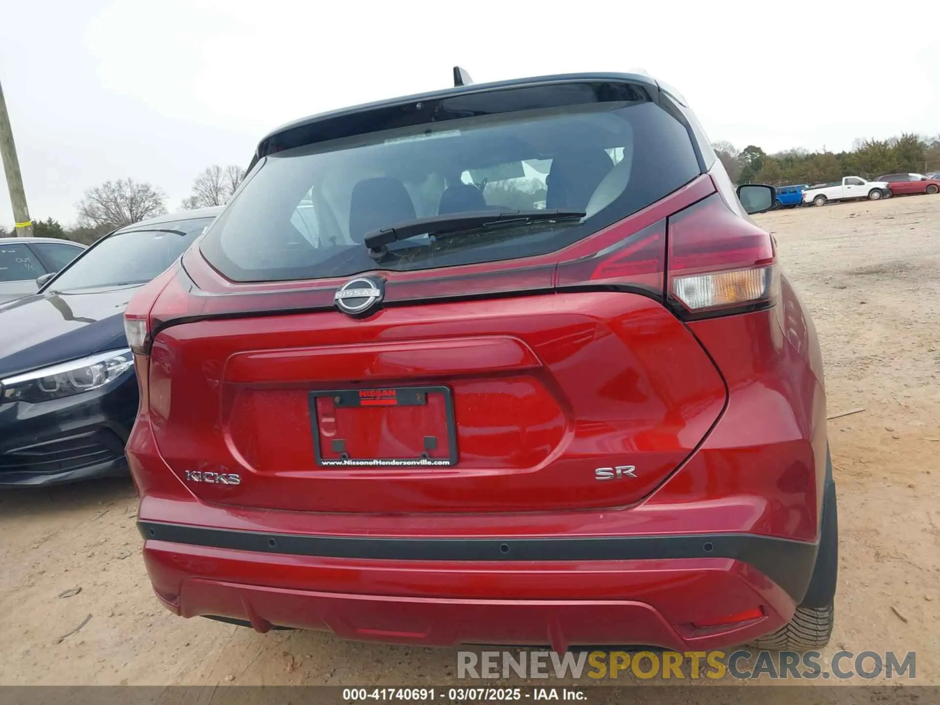 17 Photograph of a damaged car 3N1CP5DV8PL543320 NISSAN KICKS 2023