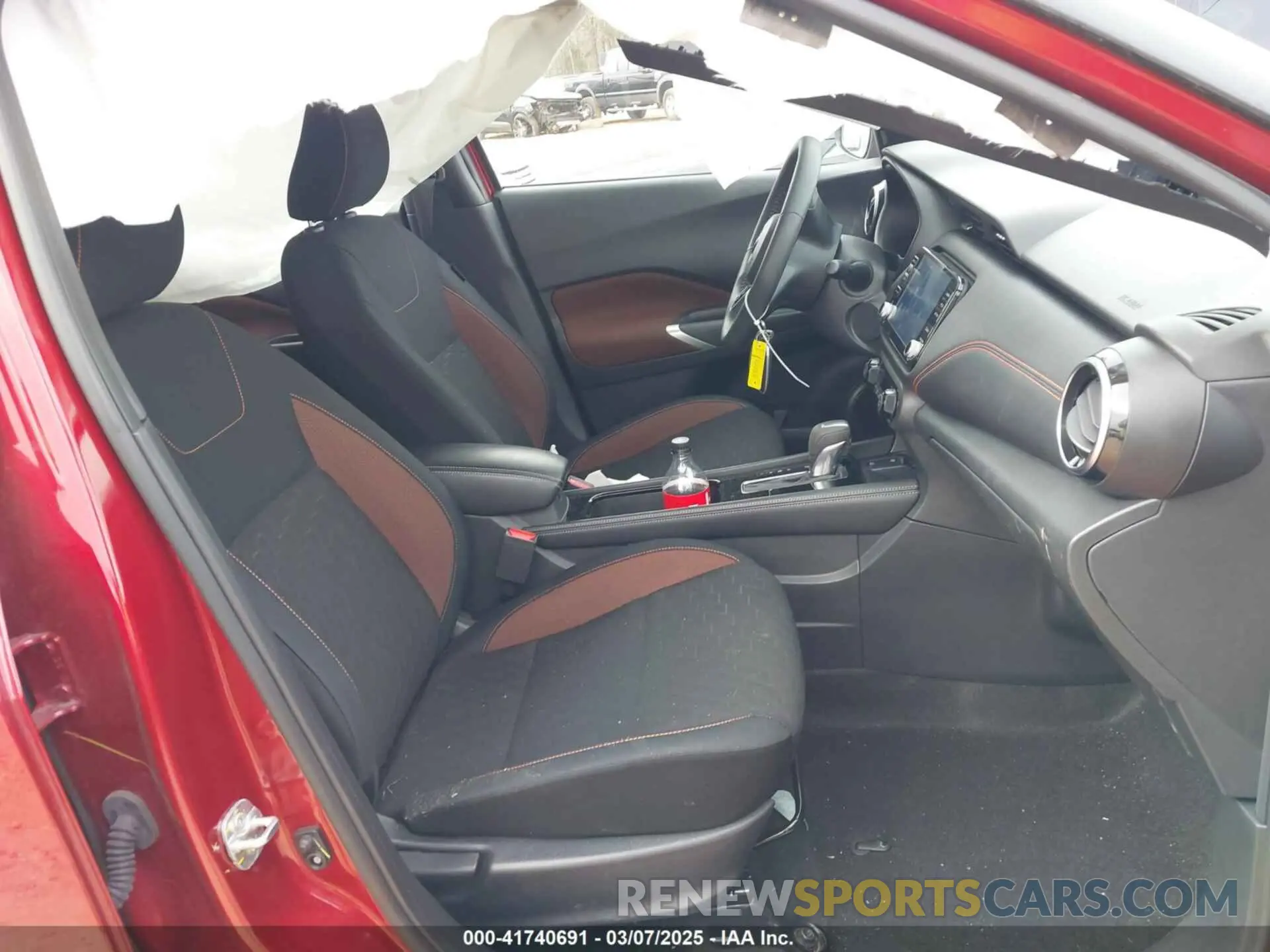 5 Photograph of a damaged car 3N1CP5DV8PL543320 NISSAN KICKS 2023