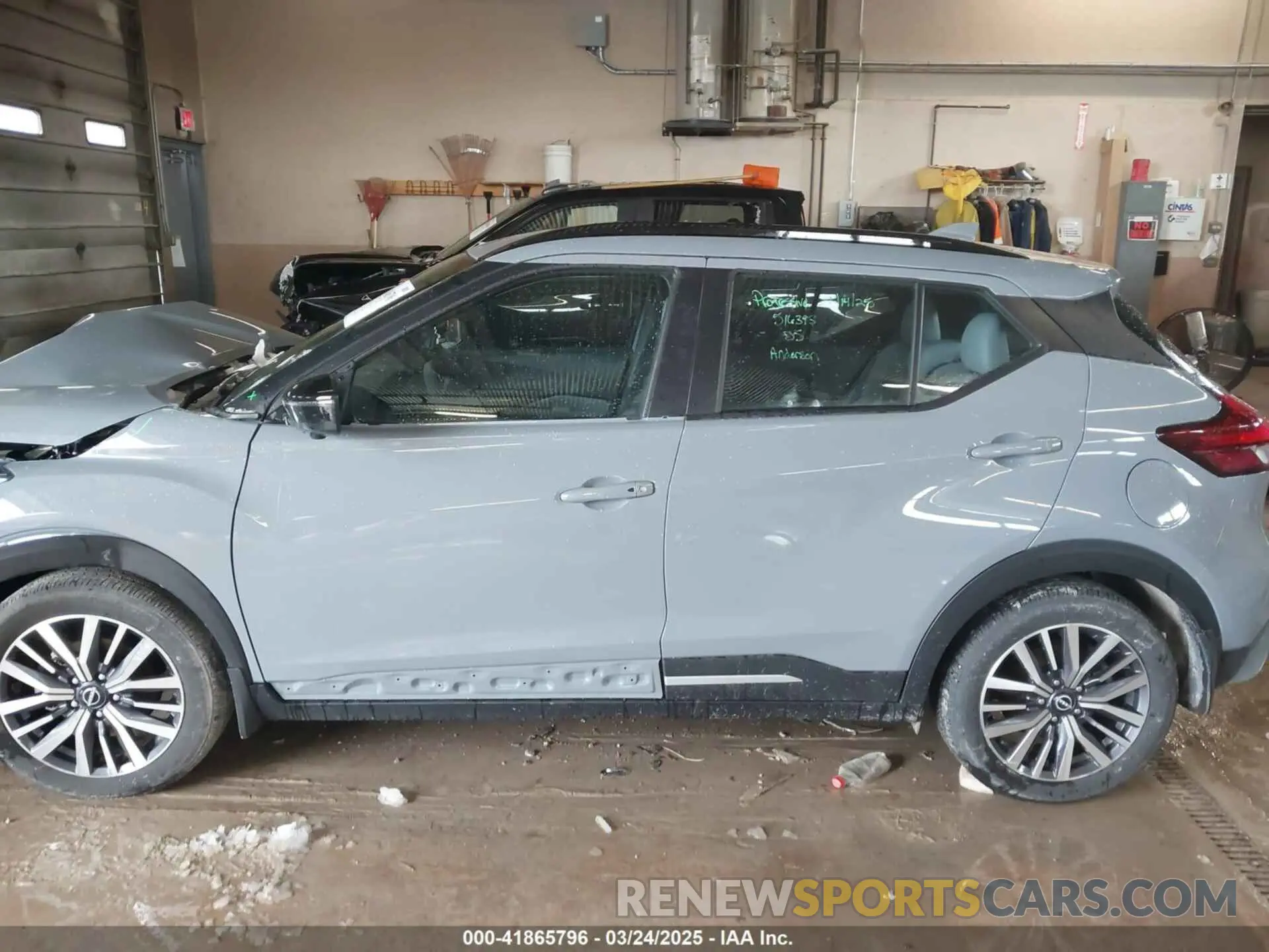 14 Photograph of a damaged car 3N1CP5DV8PL550445 NISSAN KICKS 2023