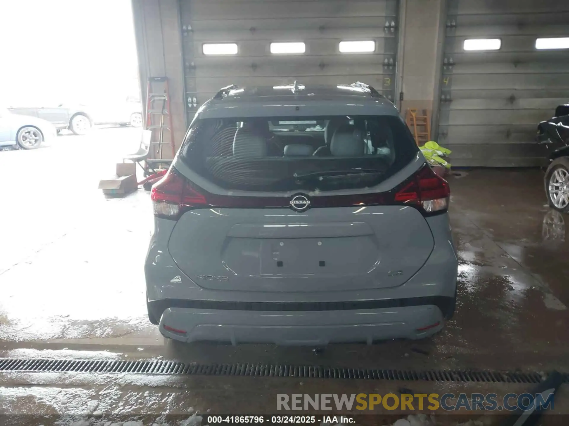 16 Photograph of a damaged car 3N1CP5DV8PL550445 NISSAN KICKS 2023