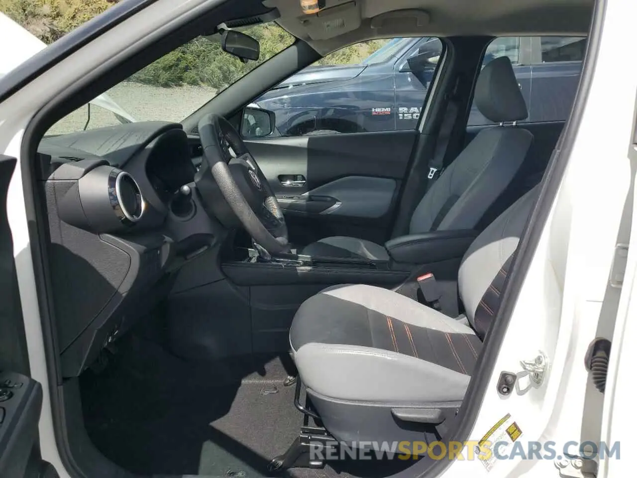 7 Photograph of a damaged car 3N1CP5DV8PL552812 NISSAN KICKS 2023