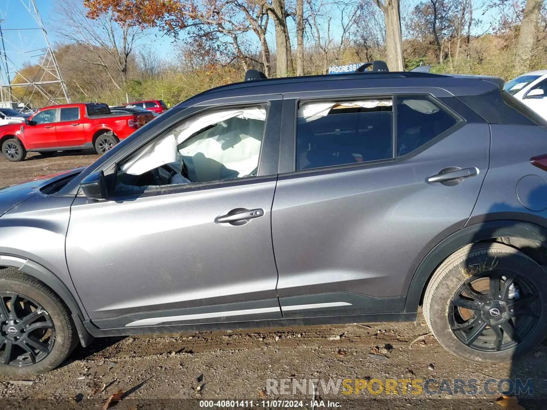 15 Photograph of a damaged car 3N1CP5DV8PL563194 NISSAN KICKS 2023