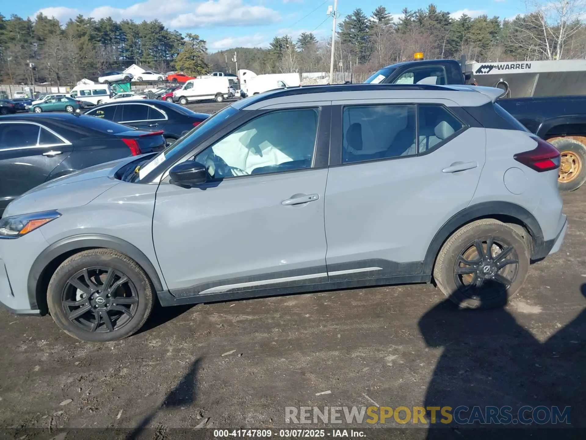 14 Photograph of a damaged car 3N1CP5DV9PL499683 NISSAN KICKS 2023