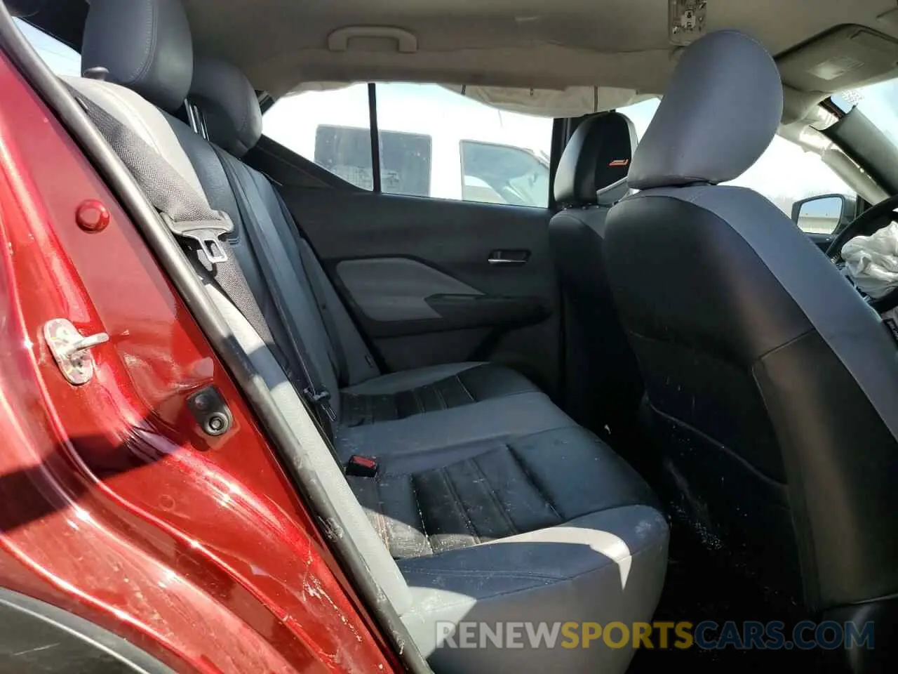 11 Photograph of a damaged car 3N1CP5DV9PL532861 NISSAN KICKS 2023