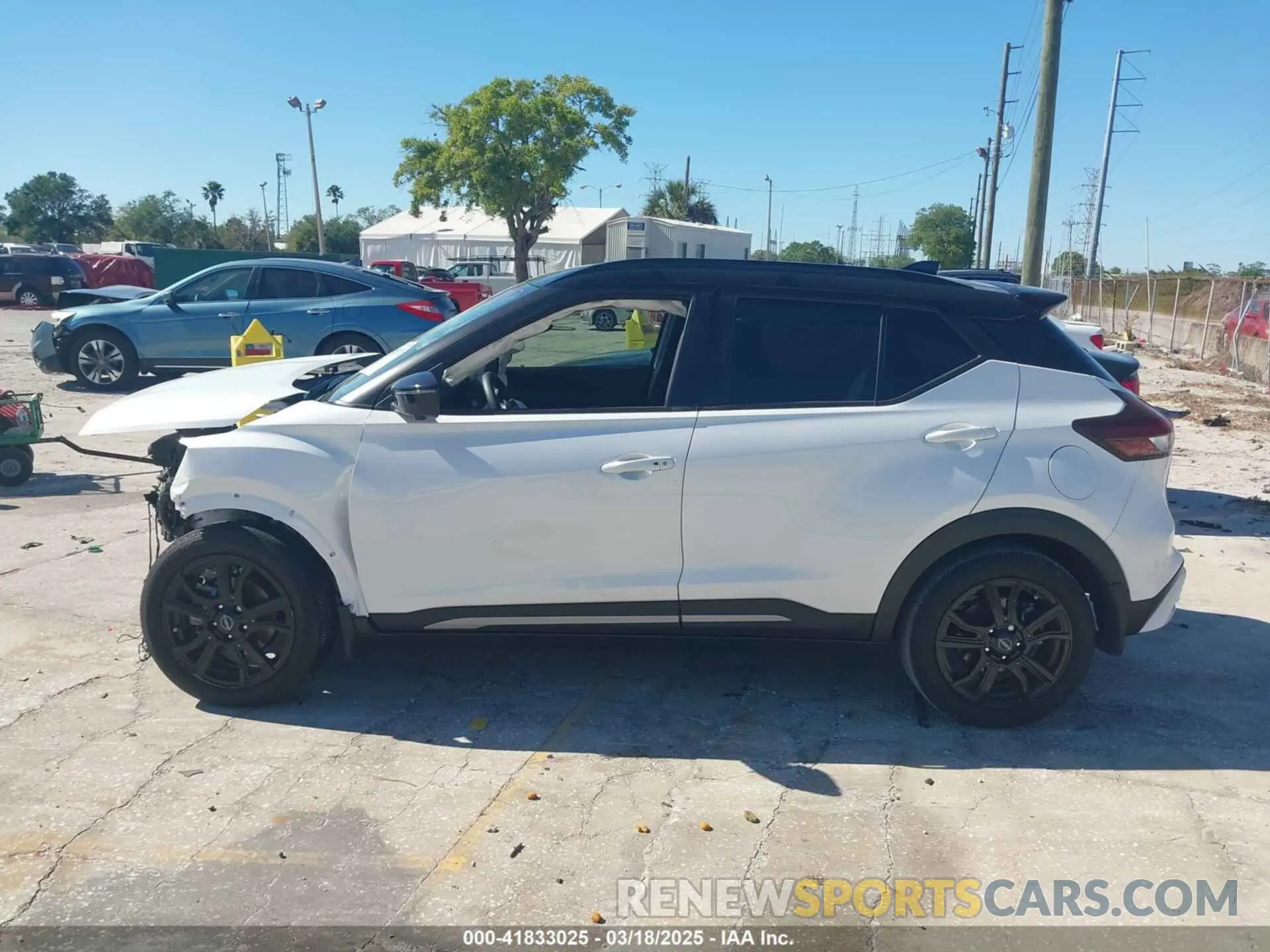 15 Photograph of a damaged car 3N1CP5DVXPL546073 NISSAN KICKS 2023