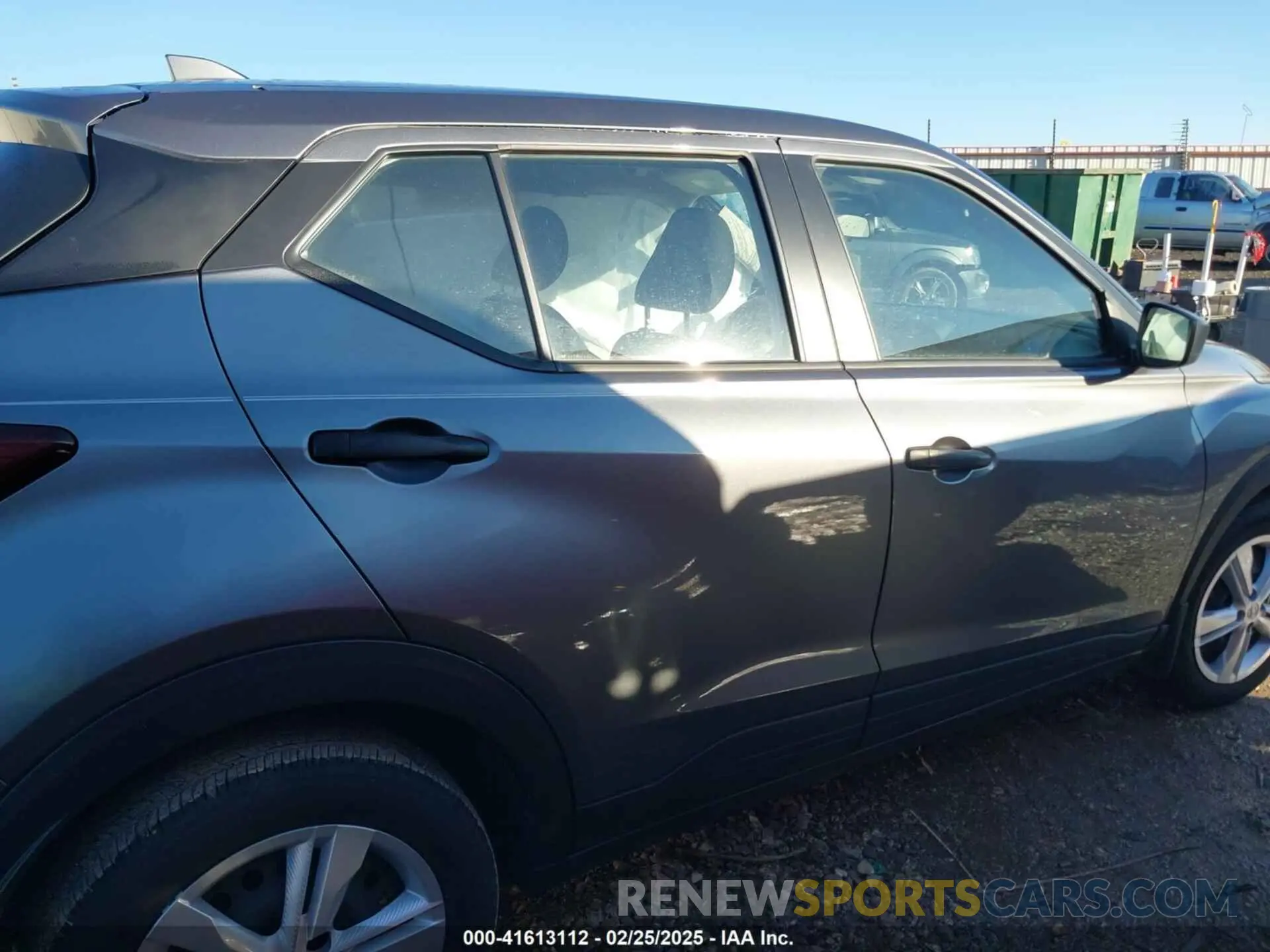 14 Photograph of a damaged car 3N1CP5BV0RL475102 NISSAN KICKS 2024