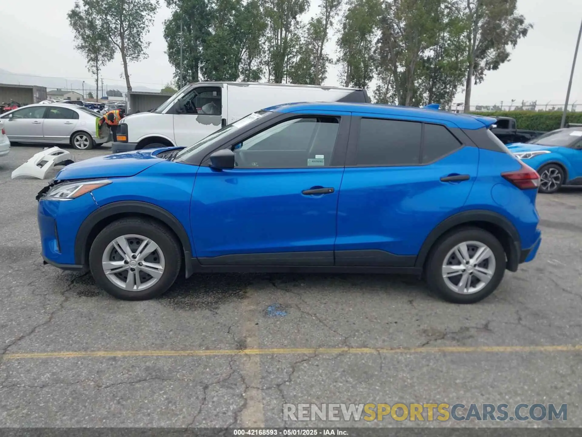 14 Photograph of a damaged car 3N1CP5BV0RL495110 NISSAN KICKS 2024