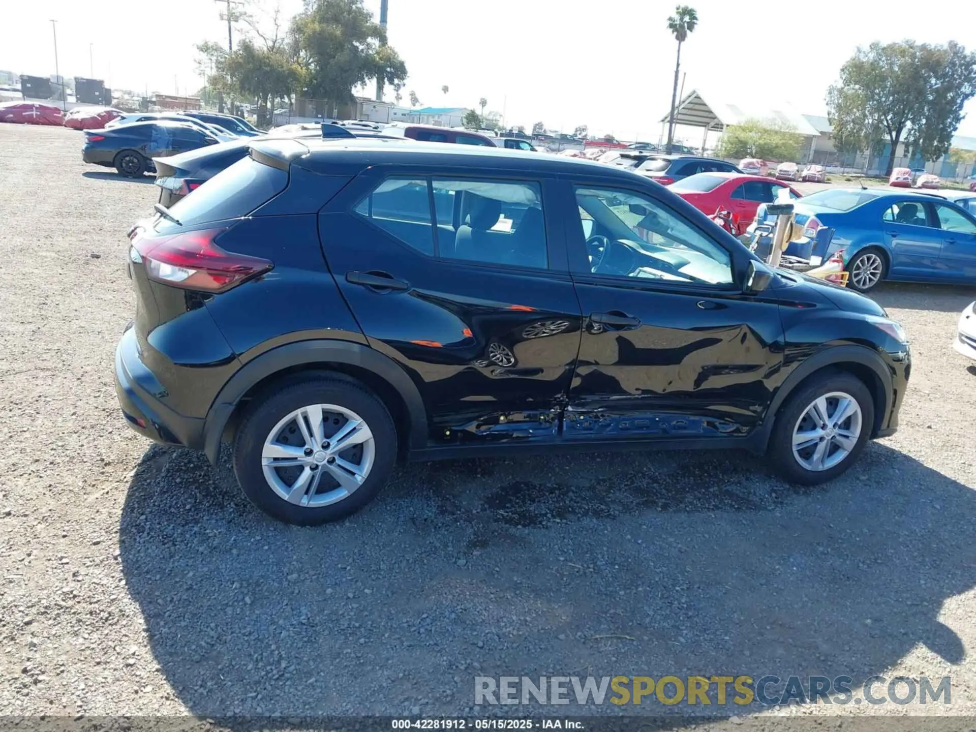 13 Photograph of a damaged car 3N1CP5BV0RL497360 NISSAN KICKS 2024