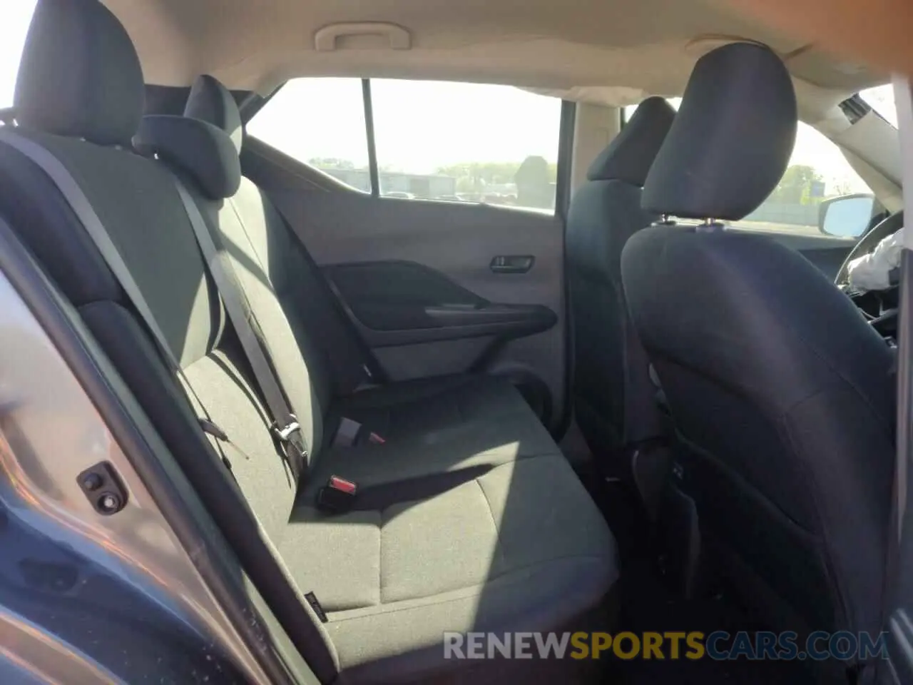 11 Photograph of a damaged car 3N1CP5BV0RL577399 NISSAN KICKS 2024