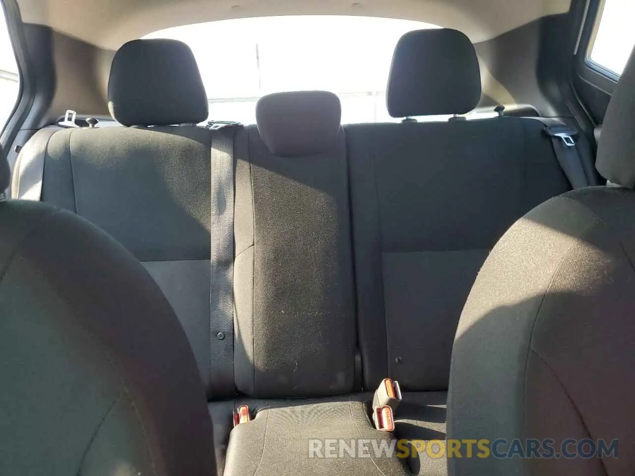 10 Photograph of a damaged car 3N1CP5BV1RL475853 NISSAN KICKS 2024