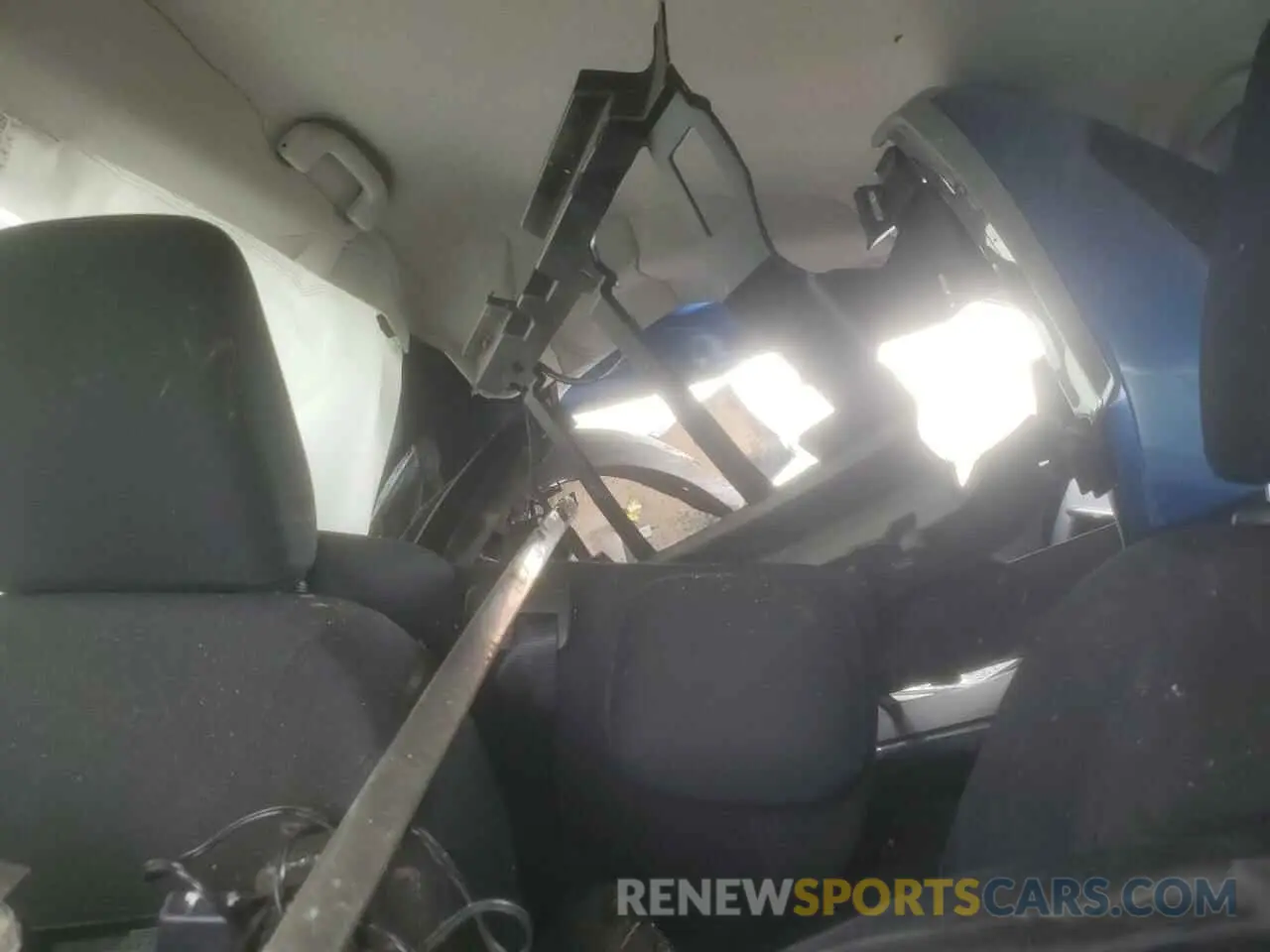 10 Photograph of a damaged car 3N1CP5BV1RL485332 NISSAN KICKS 2024
