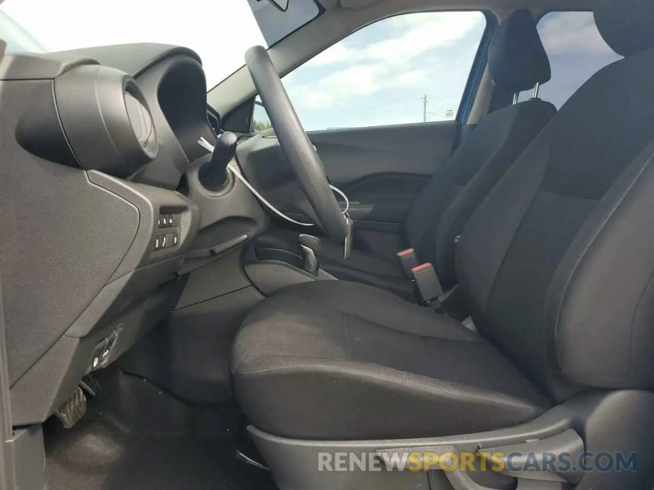 7 Photograph of a damaged car 3N1CP5BV1RL485654 NISSAN KICKS 2024