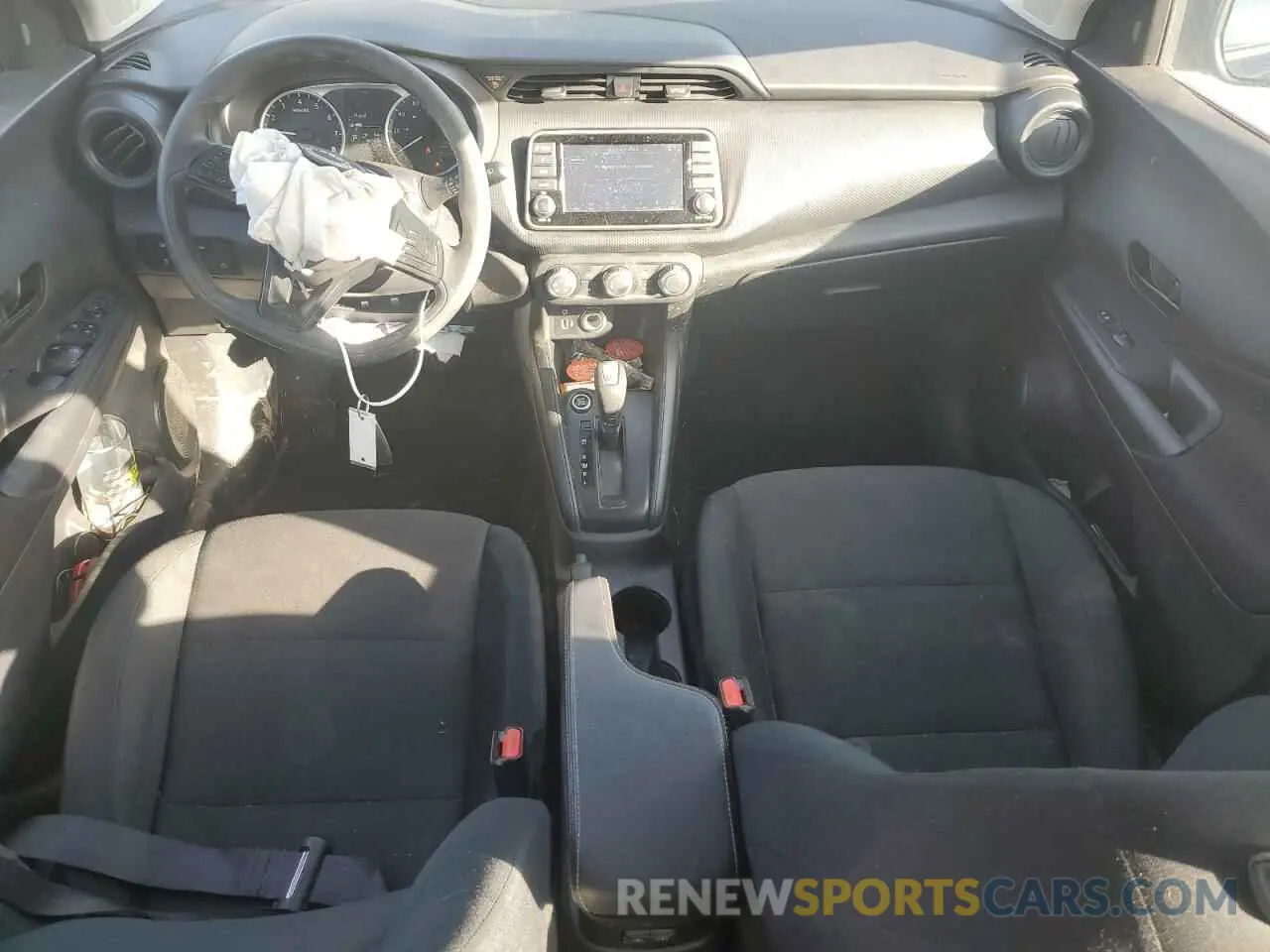8 Photograph of a damaged car 3N1CP5BV1RL518104 NISSAN KICKS 2024