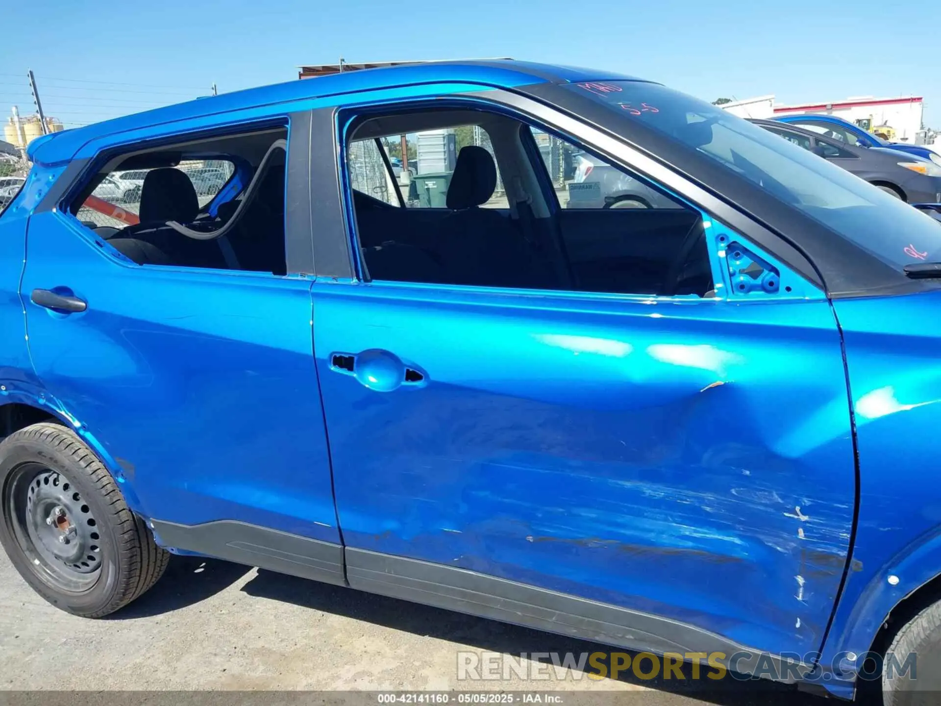 14 Photograph of a damaged car 3N1CP5BV1RL529135 NISSAN KICKS 2024